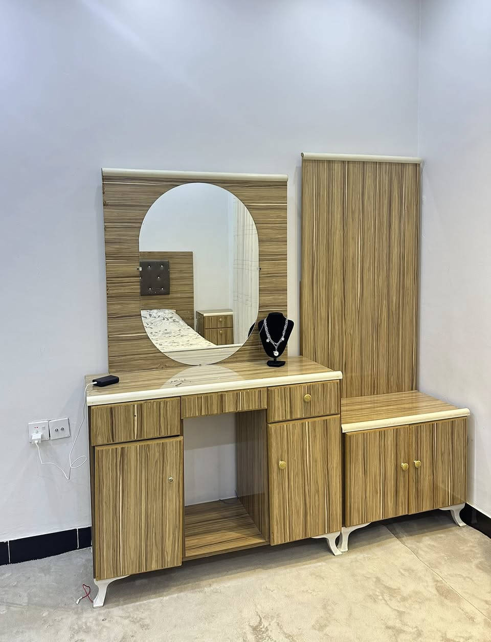 بيع سريع 
غرفة نوم صاج عراقي قوي ونظيف جدا السعر ٢٠٠ الف قفل 
للشراء يرجى مراسلة الخاص✅


**إذا كنت صاحب هذا الإعلان وتريد حذفه لأي سبب، رجاءا أرسل رسالة إلى الدعم الفني**