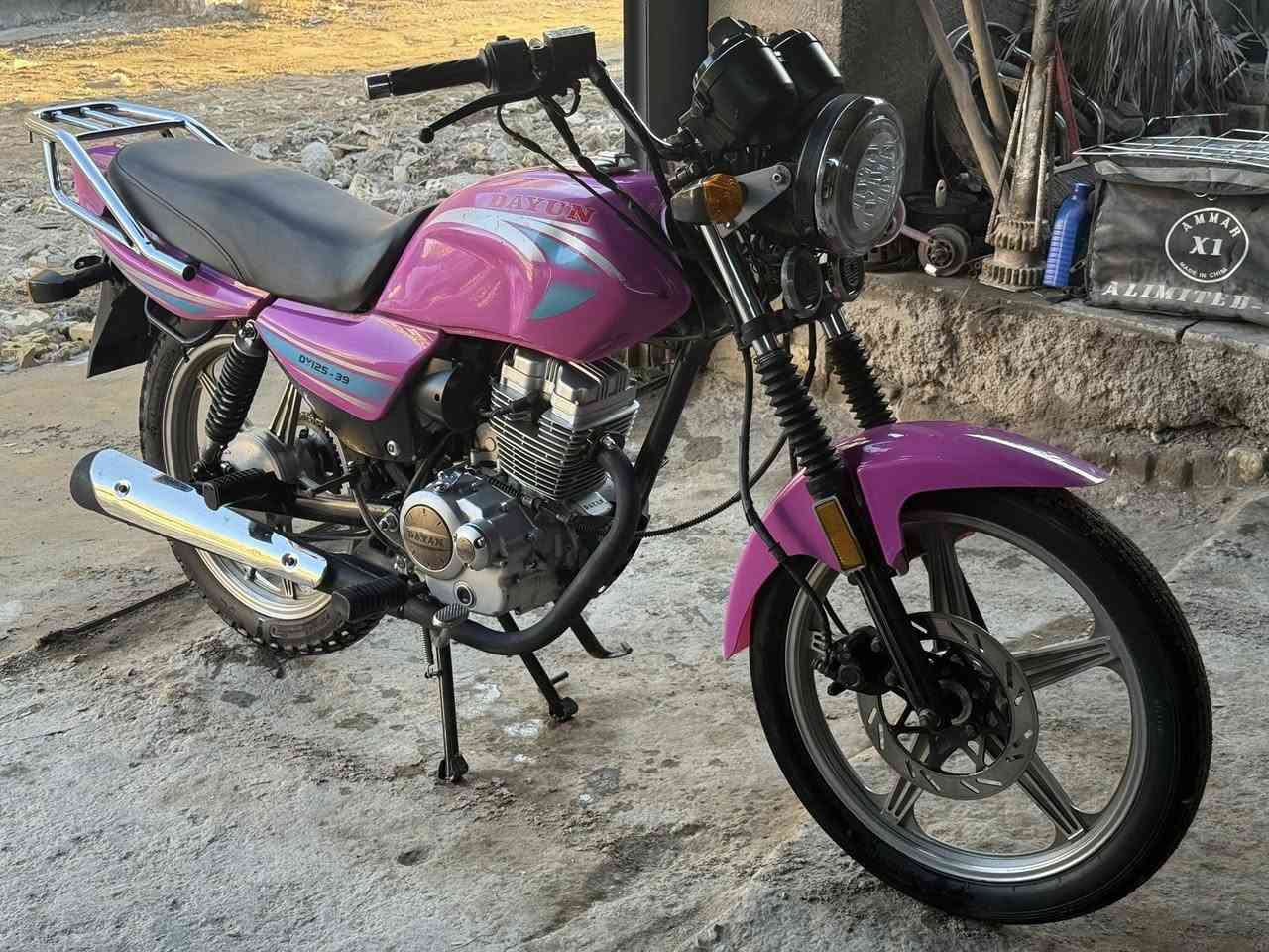 السلام عليكم دراجه دايون للبيع موديل 2022 اوراق الدراجه خير من الله سعرها 950 وبيها مجال مكان الحلة الهاشمية 
الارقام ***********
  ***********
