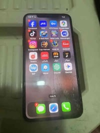 ايفون 11برو ماكس   ذاكره ٢٥٦ البطاريه ٨٠ فيس ايدي شغال كله شغال  جهاز ...