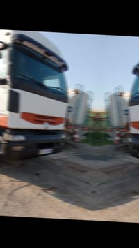 2000 رينؤ موديل  حجم محرك 400 بمب و نوزل بلادي  كير 4ب 4  تانكي حمولة ...