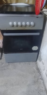 طباخ ٤ عيون • كلش نضيف • فرن معطل