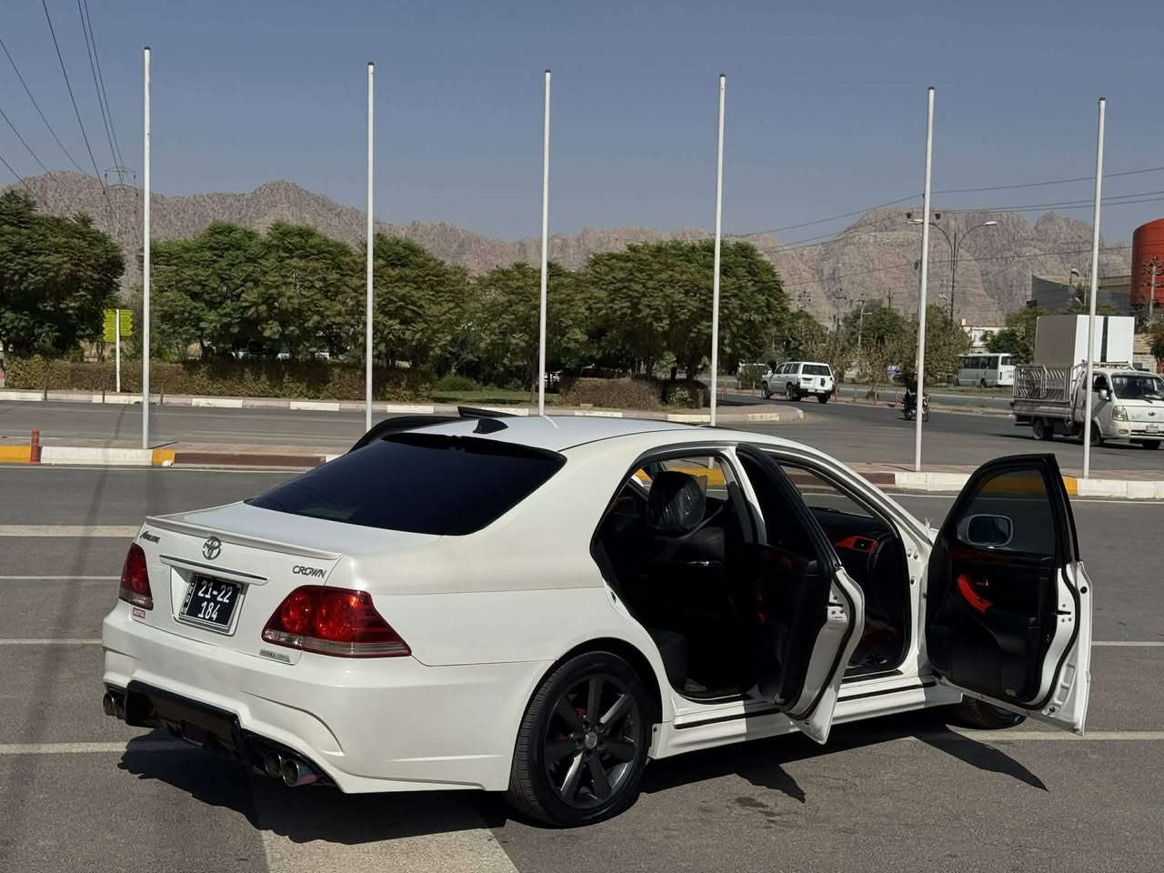 Toyota Crown⚜️
2007 

GRS:184 shet agr🔥

 موس:هەتا بڵێی سەیارەکی پاکو خاوێنە لۆکە✨

٣ دوگمەی قەپات مواسەفات

مواسەفات:کوشن جڵد کارەبا هیتەر

سڵایت

فۆرمیکا سور.هیتر..
دەعامی سپۆرت
گزۆزی سپۆرتی بۆ بەستراوە
تا بڵێی سەیارەکی پاکە 

شوێن: ڕانیە

ڕەقەم***********
