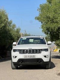 جيب 2019  خليجي فئه لاريدو  رقم بغداد الدولي بأسمي 🌹🌹 فتحة  حساسات اما...