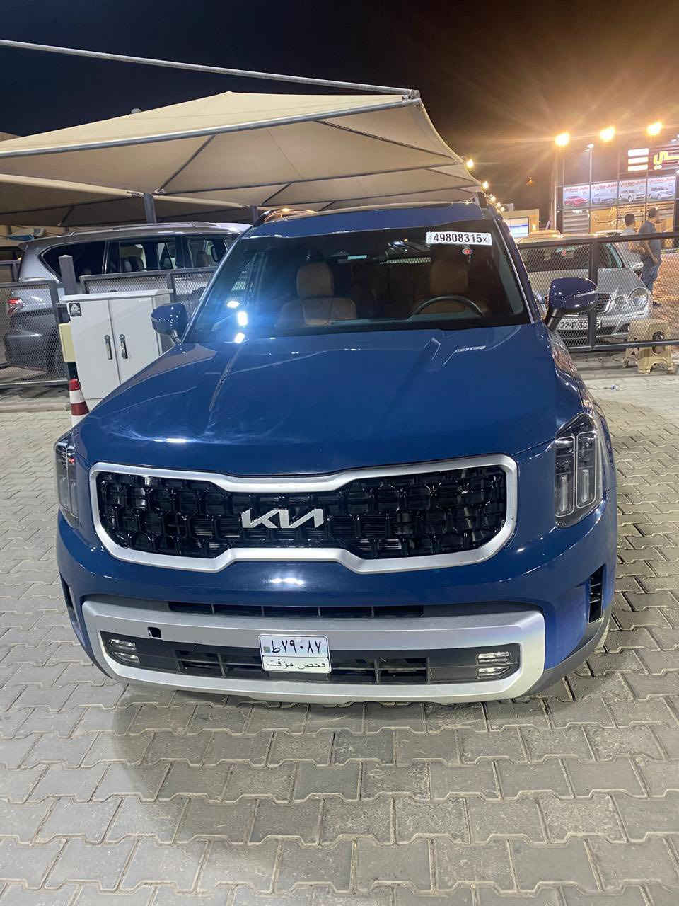 تيلورايد 23 رقم بغداد حادث بنيد فقط بدون يرباك مكان السياره بابل مسيب سعر 31 ونص وبيها مجال 
تصال ***********

                  
 1-  كيا تيلورايد فئه x lineاعلى المواصفات رقم بغداد 
2- محرك 6 سلندر 3800 
3-  ويل كب حجم 20 اسود  تاير بحالة ممتازة جدا 
4- عداد المسافة الحال 33
5 بصمة ابواب امامية  وبصمة تشغيل وتشغيل عن بعد
6- لايتات زينون عالي ناصي عدستين 
7-اشارة في المرايا الجانبية مع حساسات الاجتياز 
8- مصابيح ترحيب في مقابض الابواب 
9 رادار امامي تفاعلي للتوقف التلقائي امامي خلفي
10-السيارة فتحه 
11-حساسات امامي خلفي 
‎13-باب الجنطة كهربائي شفط 
14غرفة السيارة جلد مشمشي
14-تحكم كهربائي متكامل لقاعد المقدمة 
15 المقاعد الامامية تدفئة وتبريد 
17-شاشة دشبول كبيرة لمجموعة من الايعازات والضبط
18-بردات اصلية للابواب الخلفية 
19-مقاعد وسطية تطوى كهربائيا ويدوية الفتح 
20- انارة ليزرية متعددة بمزيج هائل من الالوان لأنارة دواخل السيارة 
21-مرايا جانبية شفط كهرباء مع ذاكرة لكشن السائق
22- خاصية تحديد المسار والتنبيه عند الخروج من المسار 
23-المقعد الوسطي منفصل  VIP
24-تبريد السيارة 3 قطع 
25- تحكم ستيرن جهتين متعدد الايعازات 
26- وضعيات القيادة عدد 5 
27- تنبيه بالارتجاج في المقود
