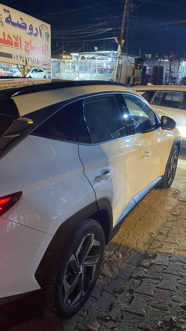 السلام عليكم
للبيع توسان 2023 خليجي فول 1/1
مواصفاته
بصمة 
بانوراما
كشنات جلد
اتو هولد
المري اوتو
تشغيل عن بعد
مكينة 2000 دوش
السيارة جاهزة من كلشي ومكفولة 
انارة ترحيب
سعرهه 225 ورقة بيهه مجال بسيط
مكان السيارة بغداد الجديدة
للاستفسار الاتصال ‭0771 142 0173‬
