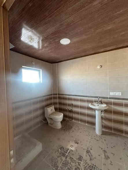 📍دار للبيع 
 #مجمع_الاميرات_السكني🏘
((#مدة_الاستلام_شهر_ونص ))

🟪مربع خامس / بلوك 46 / دار 4
🟪مساحة الدار 250 متر 
🟪سعر الشركه 162 مليون 💵
🟪واصل منه 40.500 مليون 💵
✨يباع بتطلوعه مناسبه ✨

📍للاستفسار:
*********** ☎️  *********** 
*********** ☎️  *********** 

موقع الشركه 📌
((النجف الأشرف _ حي النداء _شارع المجمعات _خدمي مجمع الاميرات الاولى مقابل مجمع الكرار ))
