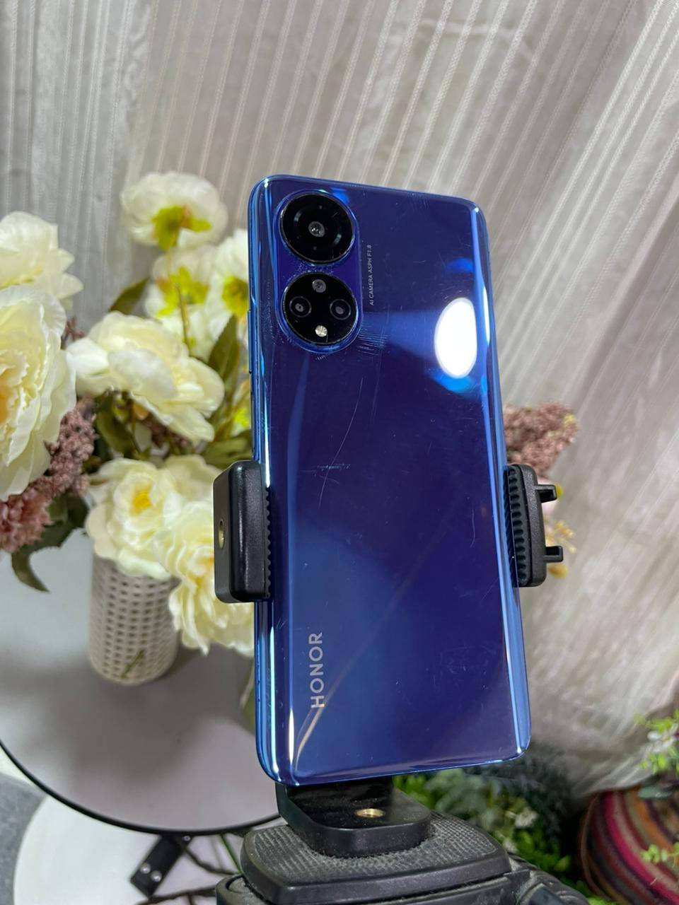 جهاز هونر X7 ذاكره 128 كيكه رام 6 بطاريه 5000 منفذ الشحن تايب سي دبل سيم او رام خارجي معالج سناب دراكون 680 ببجي 60 فريم بصمات 2 الاصبع جانبي او وجه جهاز شرط كل جسمه بلادي مامفتوح او حيل نضيف للبيع او مراوسه سعر 125 الف بي مجال شراي اتصل *********** واتس اب موجود
