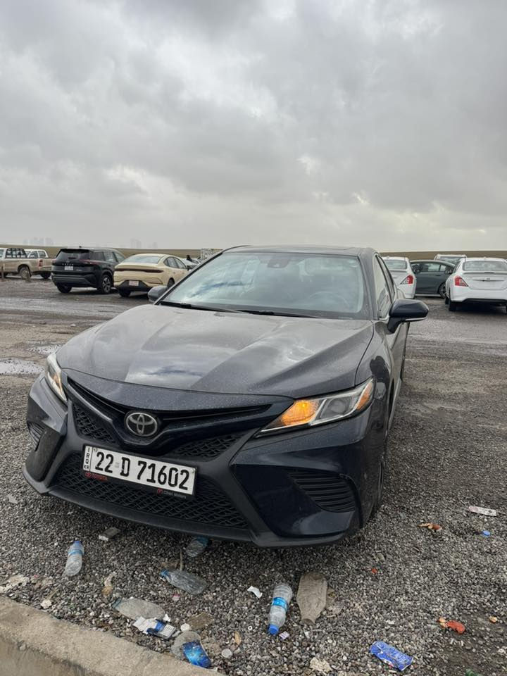 السلام عليكم كامري موديل 2020se بلاص فتحة /بصمة /بصمة بيبان / شاشة //كامرة/ كشنات جلد / رادارات / مكينة 2500 / ماشية. 99mi /   للاستفسار. (***********) مكانهة بغداد.
