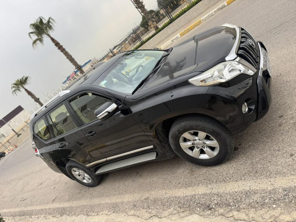 برادو 2014 شركة جيهان 
TXL 4 سلندر 
بدون صبغ بدون حادث 
بارد باب خلف السايق وشبر بل صندوق 
ماشي 150 
سيارة جاهزة بدون مصرف وضع الشركة
شراي اتصل ***********
سعرها 255$
