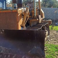 بلدوزر • معدات ثقيلة • للبيع