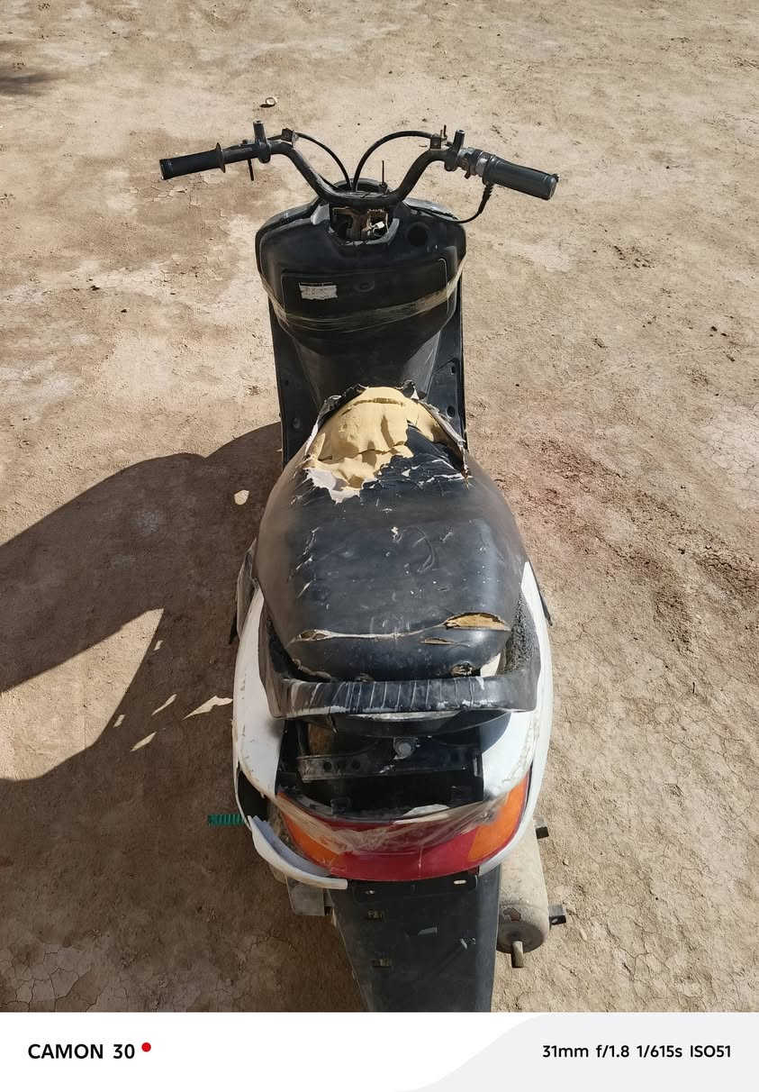 فراشه للبيع مفتوحه مرة وحده كهربائيات ماتشتغل 
شغاله مابيها شي هندر واحد تشتغل السعر 150


**إذا كنت صاحب هذا الإعلان وتريد حذفه لأي سبب، رجاءا أرسل رسالة إلى الدعم الفني**