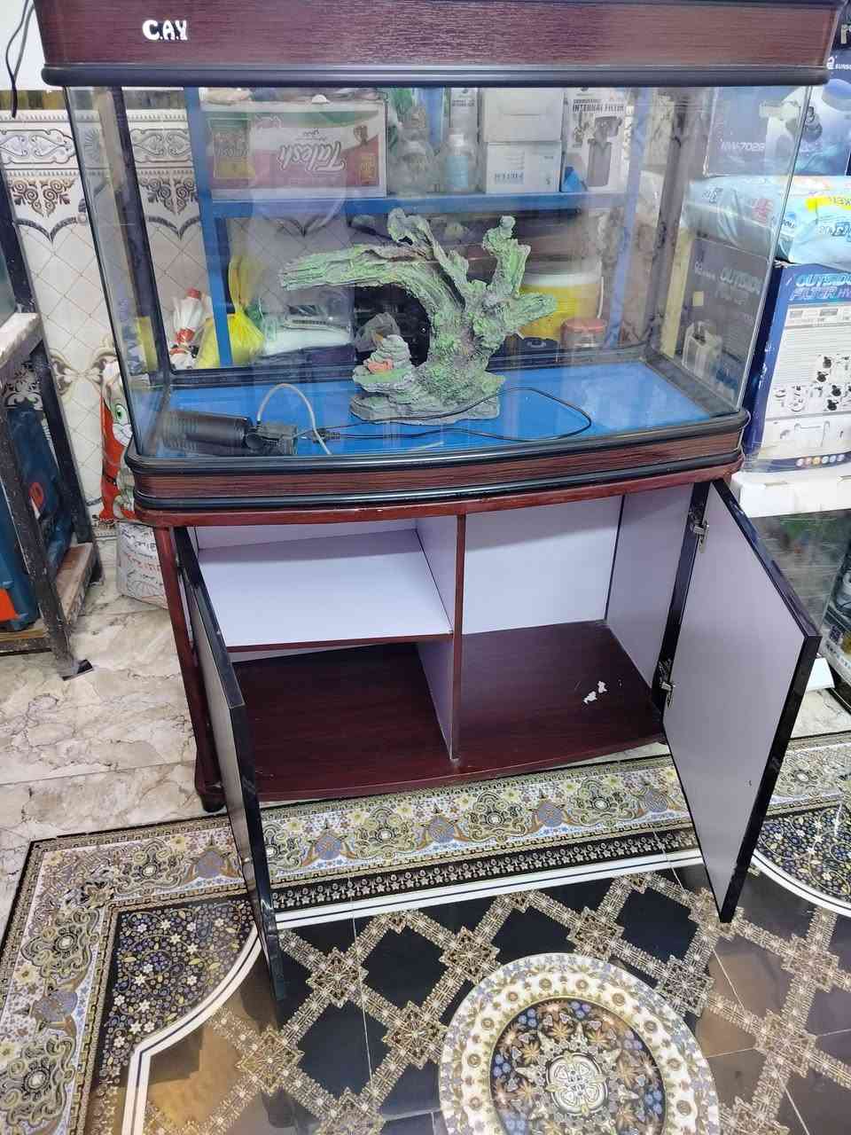 #حوض متر 4 سم ارتفاع 68 سم جام 10 ملم شركه كامري نضيف نزال 45 سم فلتر سقفي مكاني بغداد الحسينيه توصيل داخل بغداد 
***********
