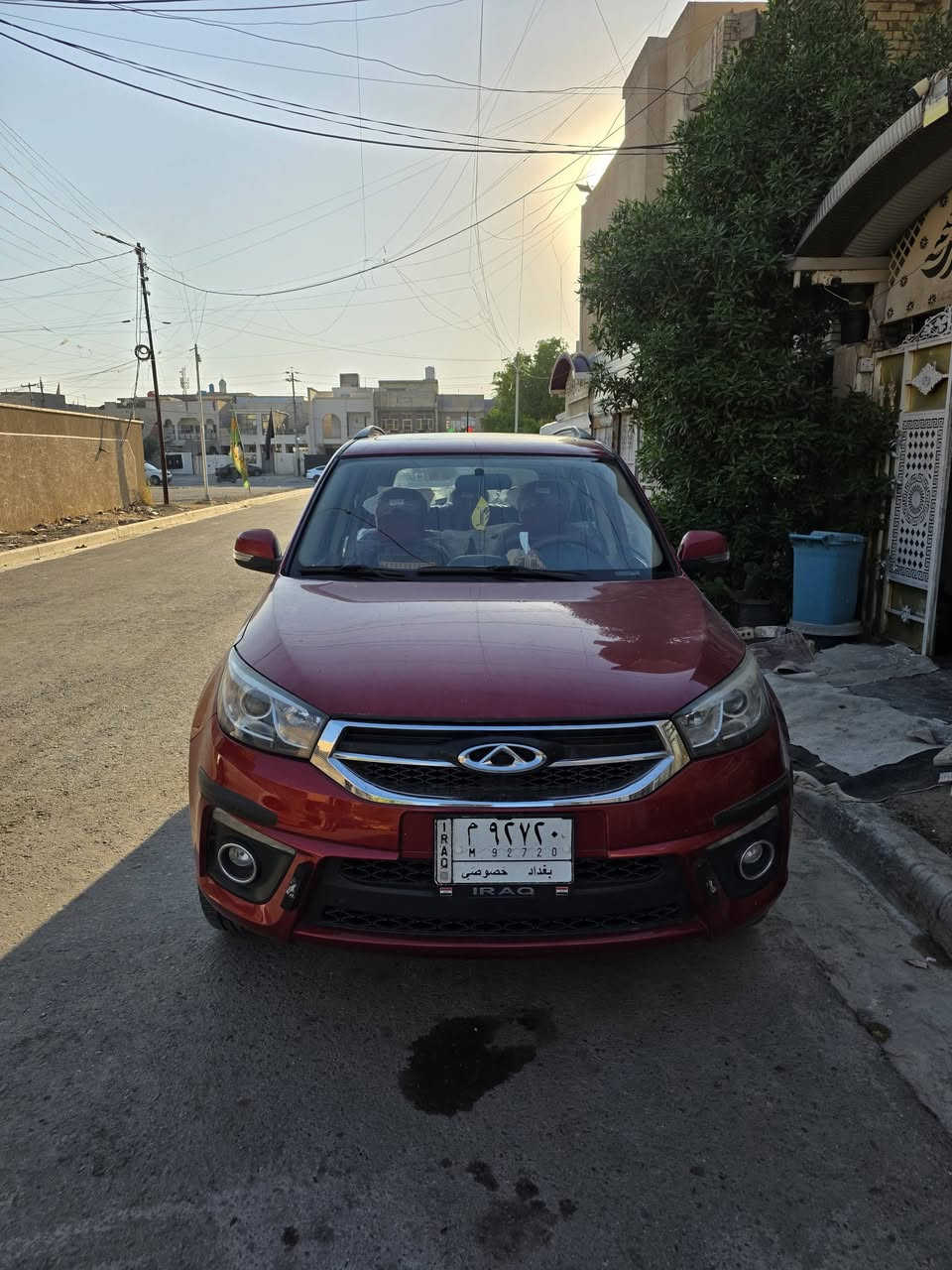 عندي تيكوا شيري موديل 2018 لون احمر مكينه مكفوله  بيهه باب وجنطه جاردات  السياره نظيفه كولش ماشيه 80 الف  السياره باسم ابنيه محجوزه لمصرف بعد ١٠ اشهر وينفتح الحجز وتصير حره الوكاله باسمي  السعر 77 وبيهه مجال للشاري والاستفسار ع خاص او ع رقم ***********
