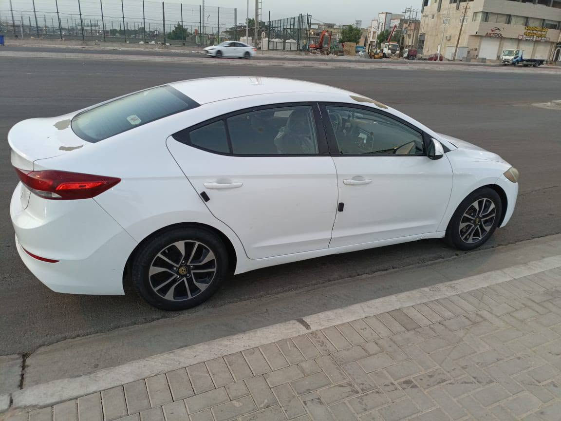 النترا 2018 وارد امريكي مكينة 2000 دوش بيهة تنقيص والمدگر الامامي جهة اليمين مبدل والباب مرشوش لفل واحد رقمهة ميسان
النترا 2018 وارد امريكي مكينة 2000 دوش بيهة تنقيص والمدگر الامامي جهة اليمين مبدل والباب مرشوش لفل واحد رقمهة ميسان 
السعر 110 
للأستفسار واتساب: ***********
