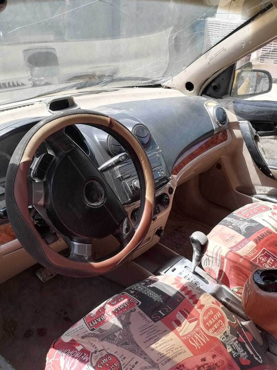 السلام عليكم
افيو موديل 2008 رقم واسط صدامي مصبوغة عامه مكينه مسكر مكينه وكير خير من الله كير اوتوماتيك مطلوبه هيه وغرامه ٦٠٠ابيع كوم حديد هل موجود عندي وكاله بيه وراعيه موجود ابيع صافي الك بس بصمه يمي  مكانه ديوانية  لسعر 20.وبيه مجال
 الاتصال على الرقم ***********
