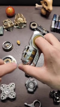 فيدجيت • نادرة • سعر عالي