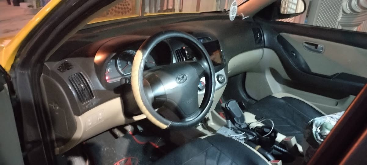 النترا للبيع كير اوتوماتيك محرك ١٦ صار شهر بدلت محرك و كير جديد بي قطعه بس جاملخ اسودبدون دوخل سناوي جديد لحد ٢٠٣٠ رقم كركوك رقم موبيل *********** ماجاوب مسنجر بدون زحمه خابر تدلل سعر دفترو عشره بي مجال ياعني ١٠١٠ ورقه بي مجال
