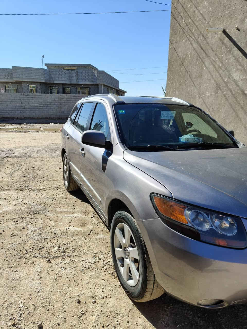 السلام عليكم سنتافي للبيع موديل 2007 سياره مقفوله جير ومحرك عنوان كربلاء الحر عرضها 120 وبيها مجال ***********
