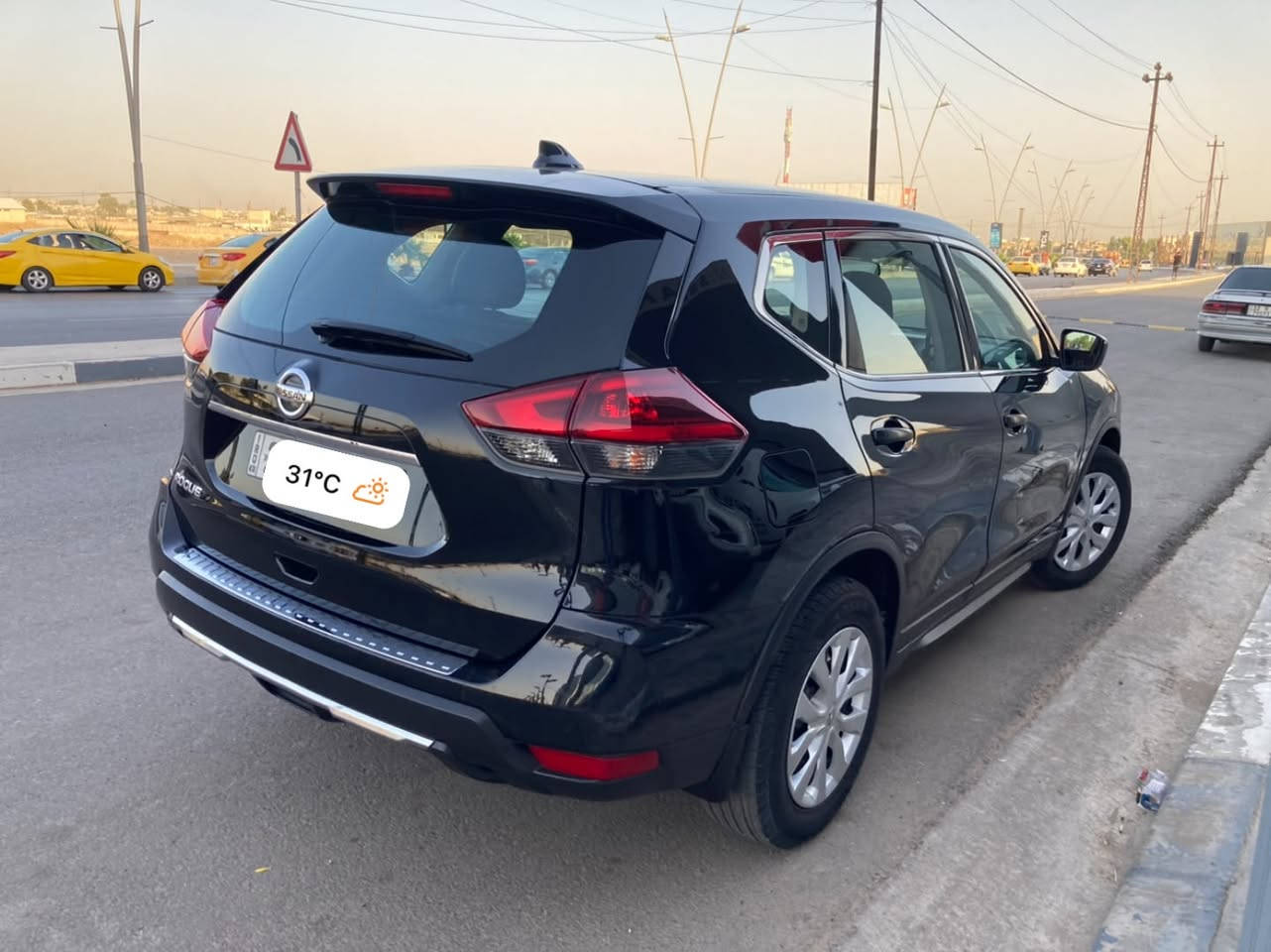 Nissan rogue s 2018
نيسان روج مواصفات s
بدون صبغ بابين تبديل اصلي
السعر ١٤٠ ورقه
مكان موصل
***********
