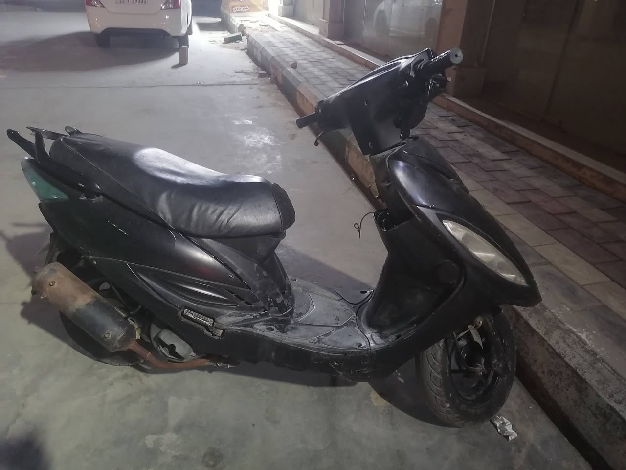 جي فور كاملة مناقصها اي شي كهربائيات سلف مكينة شلعه خير من كلشي كامل سعرها 300قفل مكانها الناصرية سومر 
واتساب *********** الدراجه احلى من الصور
