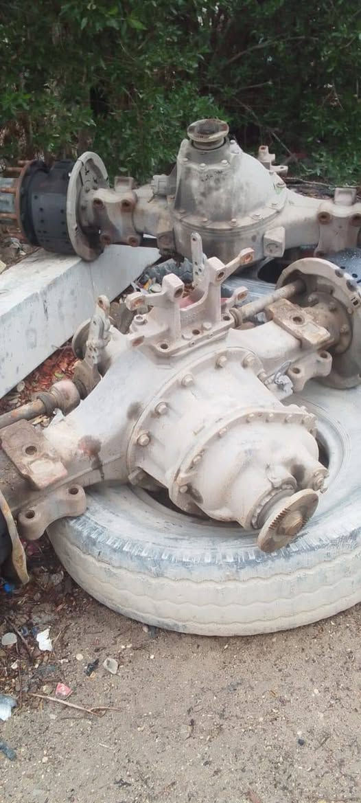 مجموعه مان شفتات مجموعه خفيفه  سعر 8ورقات مكان بصره دير   رقم ***********
