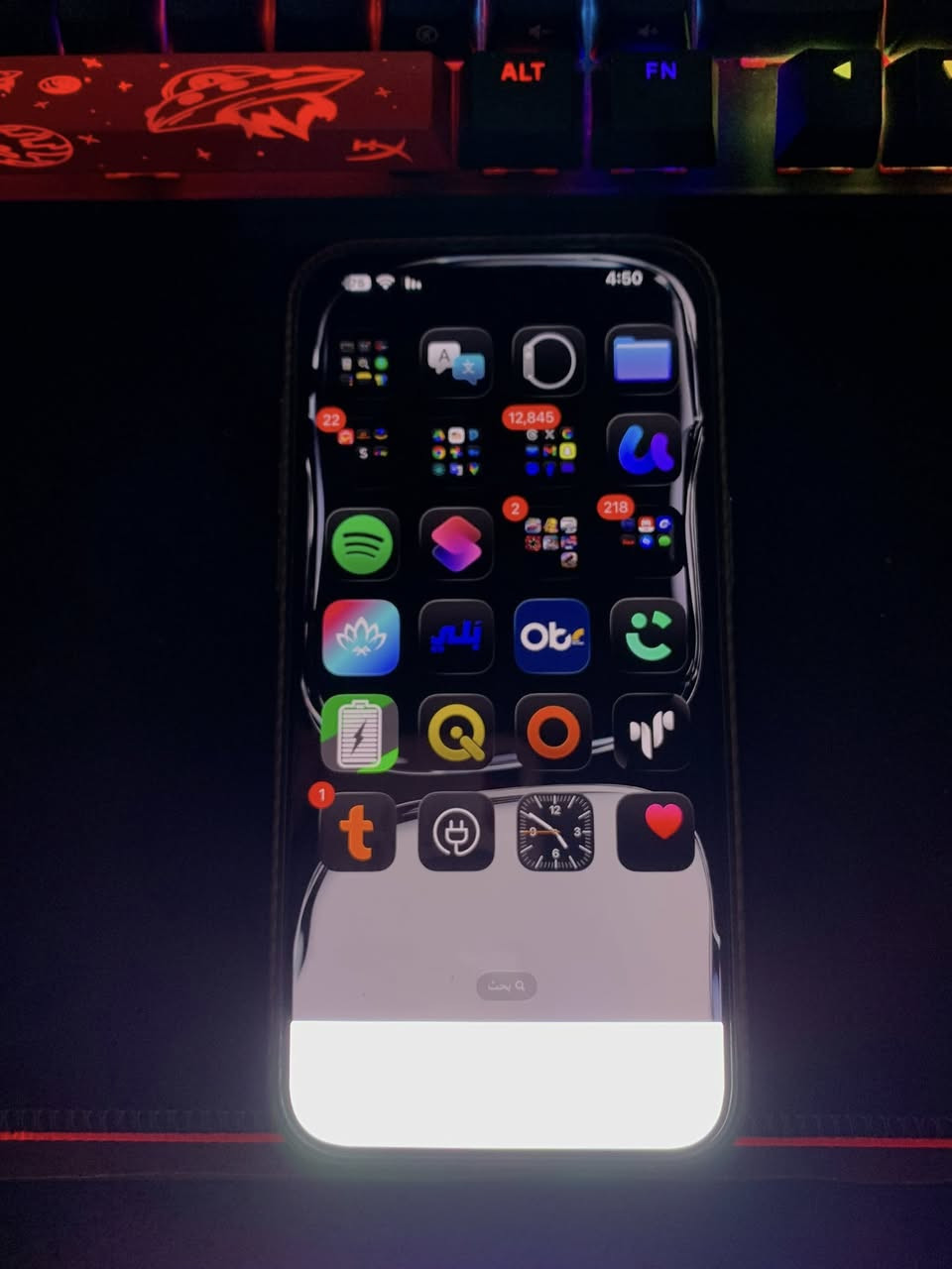 ايفون 15 pro max مستخدم
الريجن : شرق اوسط
ذاكره : 256 
شريحه : واحده 
بطاريه : 85‎%‎
جهاز شاصيه كلش نضيف نضافه 100‎%‎
الضرر: جزء السفلي من الشاشه (بكسلات ميته ) اللمس شغال طبيعي مابي اي مشكله مثل ما موضح بل فيديو جهاز تكدر تستخدمه طبيعي كلش اذا تحب تبدل شاشته عادي بس الجهاز شغال و لمس طبيعي كلش و مابي اي مشكله 
السعر قفللل ( 600 الف دينار ) 
سعر جوه سعر ال 13 pro max
اتصال و واتساب *********** 
ما متواجد ماسنجر فققط اتصال
