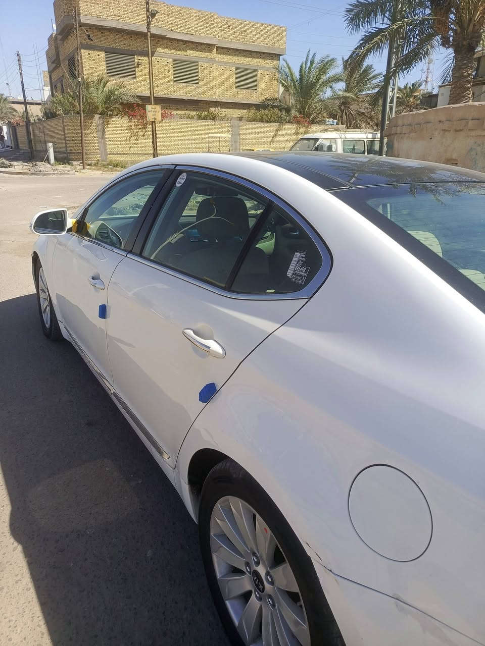 سلام عليكم كاتنزا موديل 11 خليجي فوول مواصفات حساسات أمامية وخلفية بانوراما كشنات كهرباء برده خلفيه مكينه 3500 كلش حلوه بالصرفيه ماشيه 170 كير كفالة مكينه بيها صوت رواجز اول تشغيله ويروح حداده نص عمر تبريد شغال تمام توني مبدل منضومه ماء وراديتر أصلي كشره كلش حلو السياراه بأسمي بدون غرامات سعرها 85 عندي ضرف واريد أبيعها مكاني بصره للاستفسار سونار مرفق ***********
