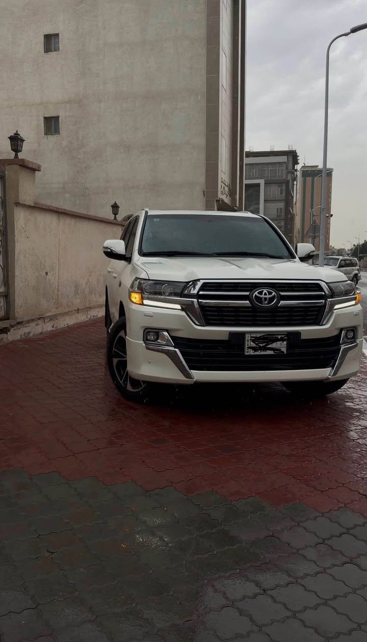 لاندكروز  2021  

كراند تورنك GXR 

محرك 8 سلندر 

ماشيه 111 الف
رقم بغداد تحويل 

 فتحه سلايت 
 كشنين كهرباء جلد 
 شاشات خلفيه 
 جنطه كهرباء 
 حساسات ٣٦٠ درجه
السياره جديد بحريني بيه بارد بصندوق يم علامة تيوتا وبداير وشويه من باب بيه فقط بارد لا فتح لا صبغ لا تبديل كفاله سياره اذا ما عجبك سعر لا تعلق ولا تتصل اعبر منشور جنك ما شفت رجائاً للتواصل ***********
*********** البصرة, العراق
