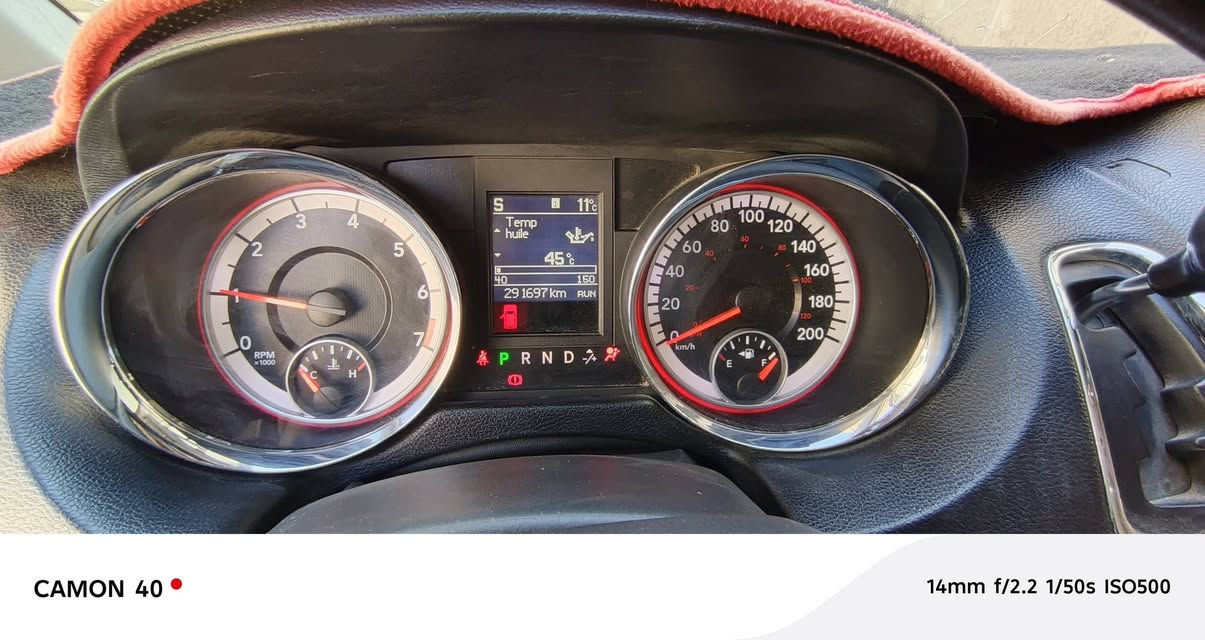 ‏يا الله السلام عليكم دووج كرفان امريكي موديل 2012 محرك 3600 بيبان كهربائي كشن السايق  كهرباء تحكم بالمري جام كلهة كهربائي شاشة لمس كامرة خلفية وكامرة داخل السيارة وخارجهة ويل كب بلادي تخم تايرات نضافة 90بل مية موقت سرعة بالستيرن قيادة اليه حادثهة جاملغ وبنيد امامي صوب العبري  بس السيارة مال بيت وخير من الله محورلهة مراوح مال راديتر يعني انسة الحماوة السيارة رقم بغداد رقم انكليزي جديد سنويتهة نهايت 2027 وهزت السيارة صارلهة شهرين من خلصت السيارة اترايهة من زاخو للبصرة شرط بنيد ما تفتح ومكان السيارة نجف السعر 135 للتواصل خاص او هاذة الرقم ***********
