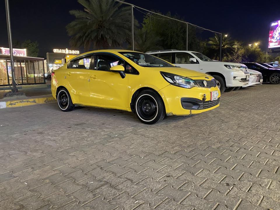سلام عليكم ريو مديل ٢٠١٣ خليجي السياره مكينه دوش خير من الله السياره مال جناي ماناقصه شي تبريد تدفئه كله شغاله صدر مكينه خير من الله نقصه السياره بس دبلات ما بدلتهن فتحت الصدر بدلته كله بس دبلات بقت السياره مال جناي الله شاهد وخير من الله لادوانز ولا صرف بانزين ادامه ماصار هواي من سويتله نصبته تخبل بلحقيقه احلا من الصور  مكاني بغداد زيونه *********** ماجاوب ماسنجر
