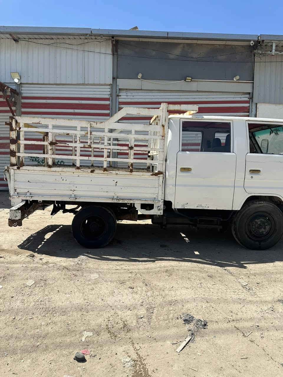 للبيع السعر ٥٥ وبيها مجال مكاني نجف ***********
