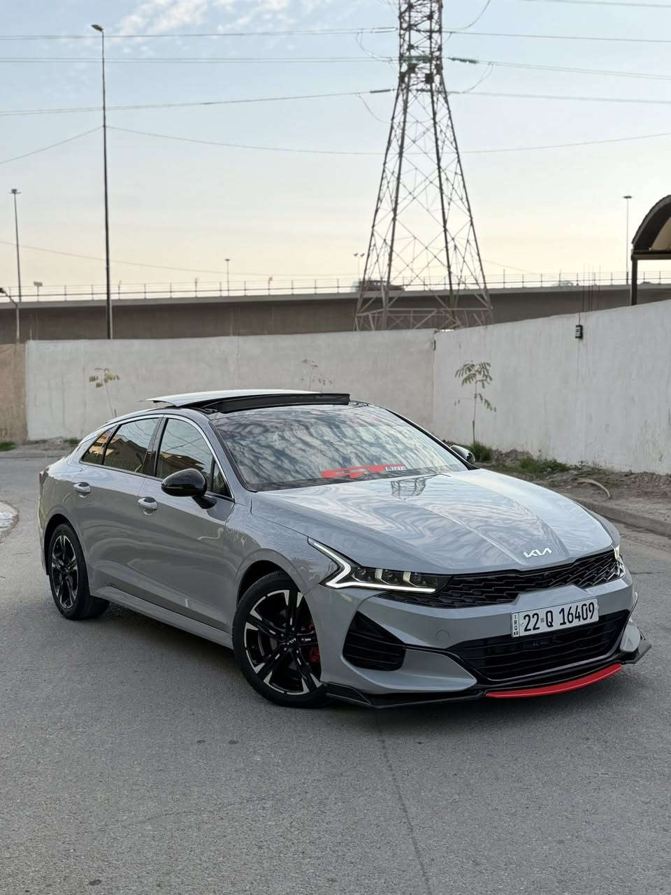 السلام عليكم كي فايف موديل 2023  اربيل الجديد تحويل او وكاله .جي تي لاين 1600 تيربو فول بانوراما بصمه جلد  احمر هاند بريك دكمه شحن لاسلكي نظام مانع انصدام امامي تشغيل عن بعد تحكمات سترين سياقه ذاتيه ستيرن حرف D أربع وضعيات قياده تو ويل المرغوب الضرر بنيد وجاملغ خلفي بدون دواخل  حادث سطحي بدون ايرباك معروضه 184 وبيه مجال بسيط جداً للاستفسار *********** مكان سياره بغداد حي العدل
