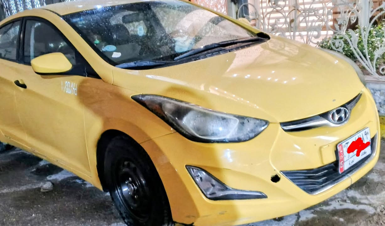 السلام عليكم لنتره تكسي2015 ليبل واحد حادثة باب راكب طخه شطح دوشمة وأرضية جلد تخم تاير لايت زنون سيارة جاهزة ونظيفة. السعر 115 وبية مجال حق  الجية العنوان البلديات ***********
