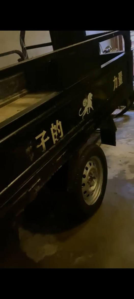 سلام عليكم عندي هاي الستوته الستوته شوفت عينك موديلها 2021 نوقصها كرهبئيات ودبلات خلفيه سعر (900)وبيه مجال المكان بغداد حي البتول للاستفسار ***********
