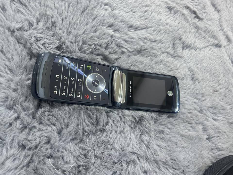 Motorola RAZR2 V8


**إذا كنت صاحب هذا الإعلان وتريد حذفه لأي سبب، رجاءا أرسل رسالة إلى الدعم الفني**