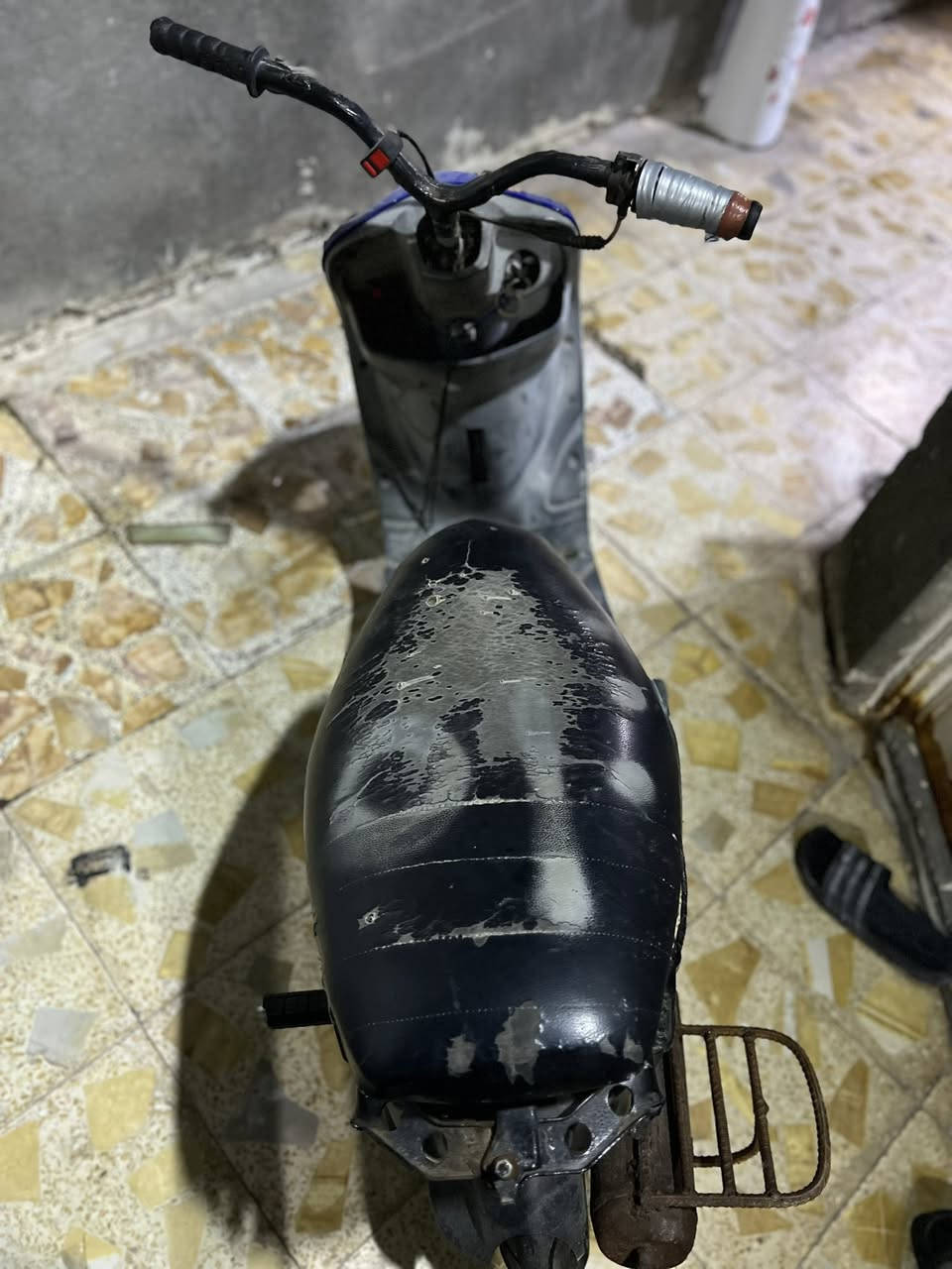 سلام عليكم قجمه جديده امحربه شغاله سلف مابيه اي نقص امبوشه 55حلوه المكينه نقصه ستان نص 350وبيه مجال حك الجيه ***********العنوان جزيره فيروزيه
