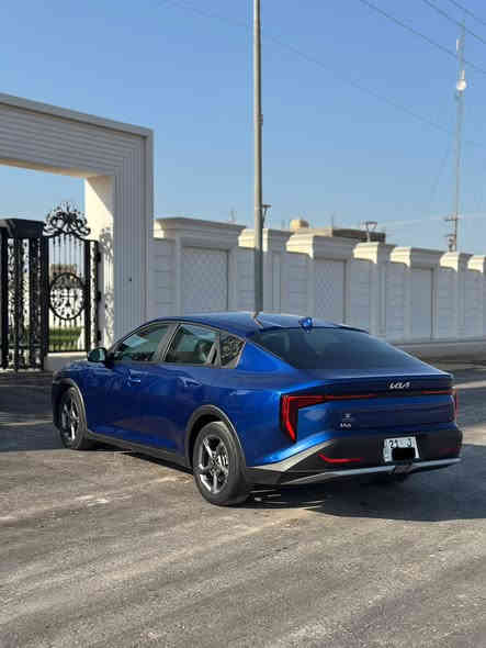 كيا كي فور 2025 
بدون ايرباك بدون صبغ بدون تبديل 
جاملغ مفتوح و نفسه رجعت شديته
مادزات بلاديه دعاميه بلاديه مفتوحات و داخل السياره 
بيها pdr بحافه البنيد فقط  
ماشي 25 الف
السعر ١٧٧
للاستفسار ***********
