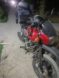 دراجة  بوكسر للبيع موديل ٢٠ كاملة وبيهة كتاب ترقيم07736489035 السعر ٨٠...