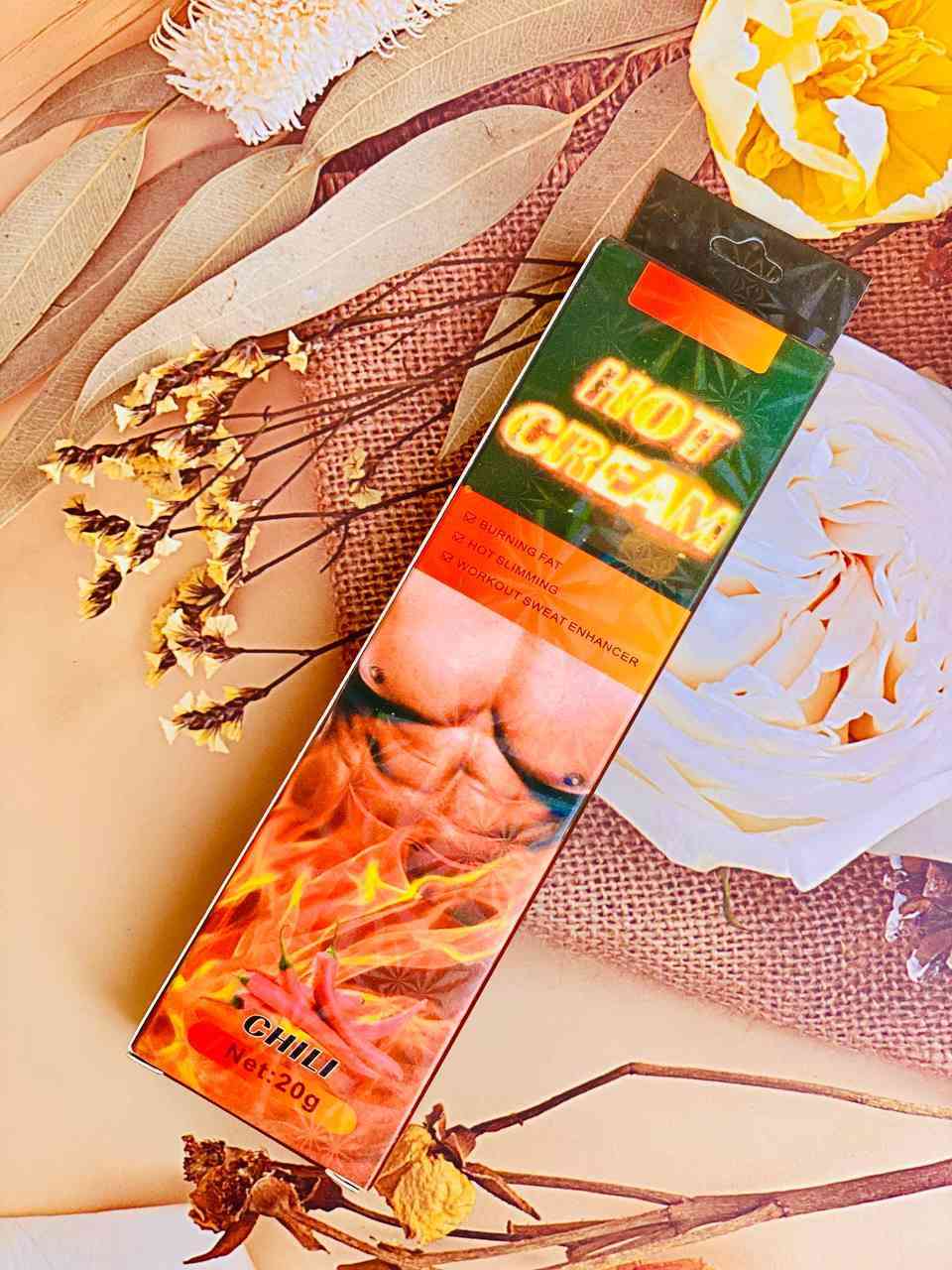 كريم "ساوث مون" (South Moon) لتعزيز التعرق أثناء التمارين الرياضية وحرق الدهون🦁✅.
الحجم: 20 غرام
✔️يحتوي على مكونات طبيعية مثل زيت جوز الهند وزيت بذور الجوجوبا. 
الوظيفة: مصمم لتعزيز حرق الدهون وتقليل السيلوليت وشد البشرة. 
✔️الاستخدام: يتم وضعه على مناطق مثل البطن لتعزيز التعرق أثناء التمارين. ✔️


**إذا كنت صاحب هذا الإعلان وتريد حذفه لأي سبب، رجاءا أرسل رسالة إلى الدعم الفني**