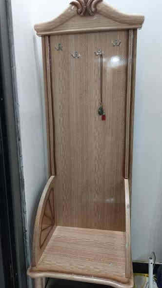 سلام عليكم غرفة نوم نضيفه نقص  ميز التواليت  معه غساله اوتوماتيك عنوان النجف حي السلام      *********** بي واتساب
