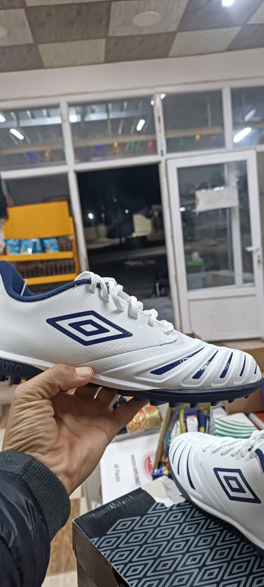 لابجین تاتان🔥
 قیاس ٣٨ و ٤١ موجود
سعر ٢٠الف

***********
