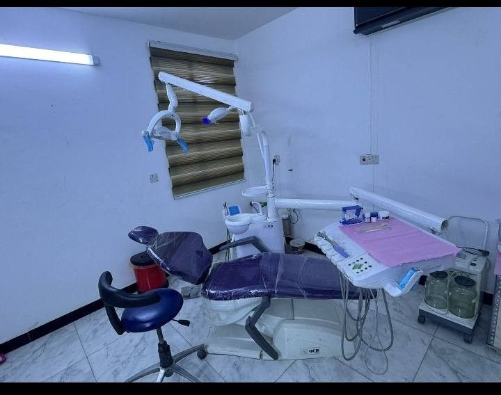 السلام عليكم يوجد عياده الدكتور وتر في حي الفرات قرب صيدليه اركان حي الفرات وقرب حسينيه المصطفى وهذا رقم الاول***********رقم الثاني *********** ويفتح الساعه 4:00 العصر وباسعار مناسبه
