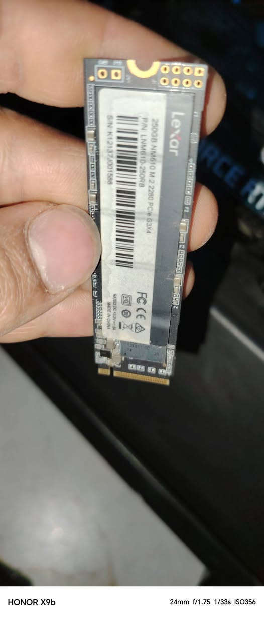 كيس Corsair Mid tower تحكم rgb
رامات 2*8 3200  xpg
 مذربورد  H410m s2h v3
كرت  palit 3050 8gb rgb
هارد 1tb hdd
M.2 lexar 250Gb
Ssd 120gb
بور 500w roket
الكيس نظيف وحرارة الكرت كلش طبيعية ما مفتوح الكرت
السعر 675 الف


**إذا كنت صاحب هذا الإعلان وتريد حذفه لأي سبب، رجاءا أرسل رسالة إلى الدعم الفني**