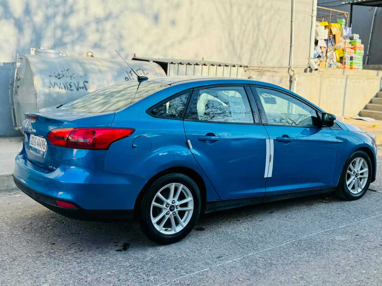 فورد فوكس 2016 جاهزه من كلشي محرك 4سلندر بدون توربو المرغوب حادثها جاملغ وبونت شرط بدون دواخل بدون ايرباكات .رقم اربيل باسمي تحويل وكاله شرط سعر76ومجتل عنوان اربيل 
***********
***********
***********
فورد فوكس 2016 زور جوان بناو خوم  ته بريد توماتيك دو بارجه بوياغ بى ليدران مه كينه 4بستن بى توربو مه رغوب سعرى 76ورقه و مجال شوين هه ولير أربيل, العراق
