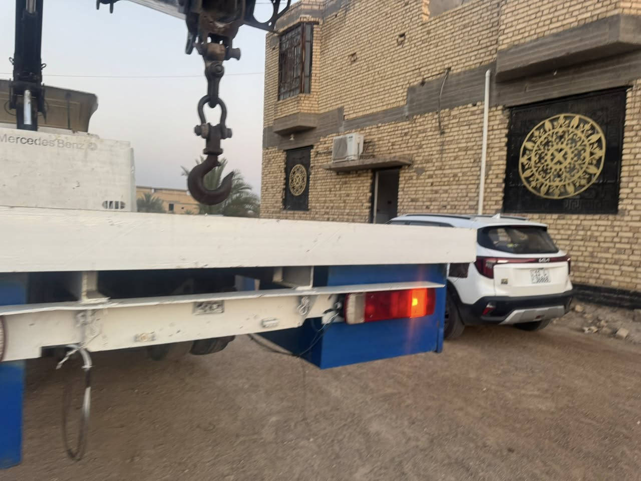 السلام عليكم شباب سكانيا لبيع سنويه بعد سنه وتسقط كرين ١٠ طن اربع سلايت هيدروليك ***********
