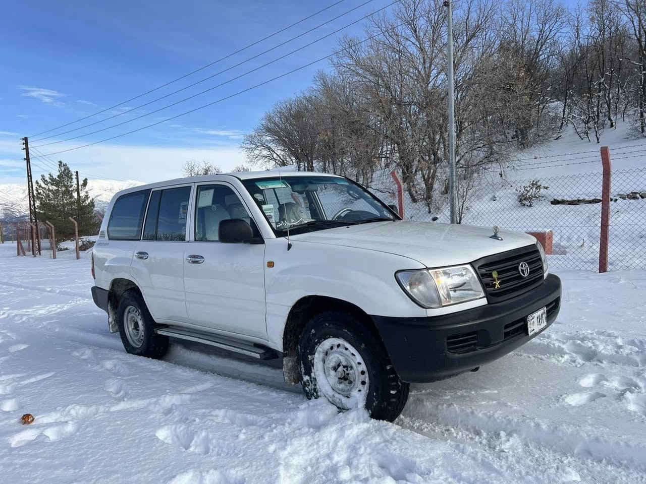 مۆنیکا ٢٠٠٢ فول عادی پێش تەبەلە ئارم پلاسیک سلیمانی  یەک پارچە ٣ پەلە بۆیاخ  بێ ناو گرتن. بەهەموو شەرتیێک   ماڵی دۆستە. لە سلیمانیم ***********
