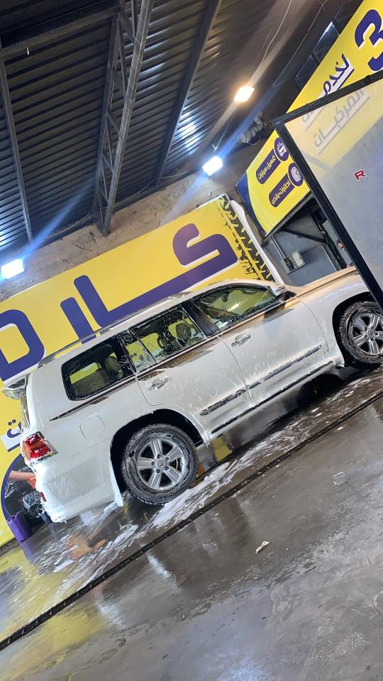 السلام عليكم ورحمه الله
لاندكروز ٢٠١٤ بريمي اصل ماشيه ١٨٥ الف سياره كلش جديده وكل ادامتها بالشركه ودهن كله تيوتا اصلي بيها مكانين بارد صغار والباقي كله مكفول السياره كلش ناصبه مو من ذني التعبانات بالشارع على ايدي متطلع 

مواصفات:
فول مواصفات 1/1
حساس أمامي
حساس خلفي
بصمة تشغيل
بصمة أبواب
فتحة سقف
كشنات جلد أصلي
كشن كهرباء ثلاث حركات
محرك 6 سلندر
تشغيل عن بُعد
8 إيرباغ
زراكات لايت
مرايا شفط وقالب
مثبت سرعة
سبعة راكب
ثلاث قطع تبريد
تحكمات ستيرن كاملة
مطفاية حريق
وباقي المواصفات معروفة
سعر السيارة 400 ورقة.
بيها مجال مكاني بسيط.مكاني بغداد حي الجهاد 
***********
