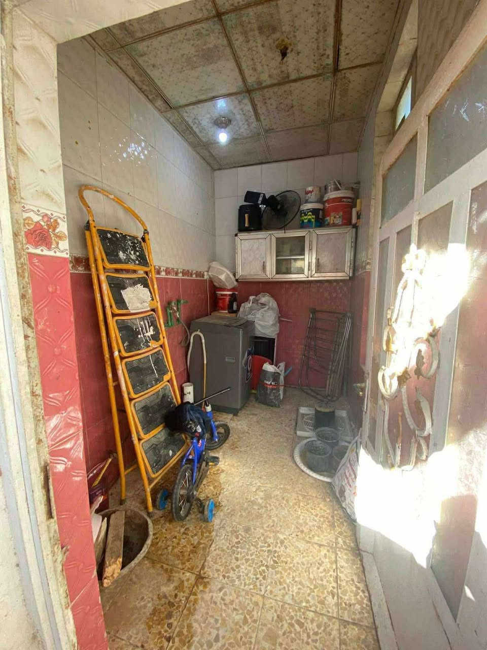 السلام عليكم
بيت طابقين 50 متر طابقين طابو زراعي سند 25 مرقم بالمحكمة
 السهيلية شارع معمل الدبس 
الطابق الأرضي  
استقبال ، مطبخ ، صالة ، صحيات ، منور 
الطابق الثاني 
غرفة ، صالة ، صحيات 
السعر 30 مع المجال 
للأستفسار الأتصال على الرقم 
***********
