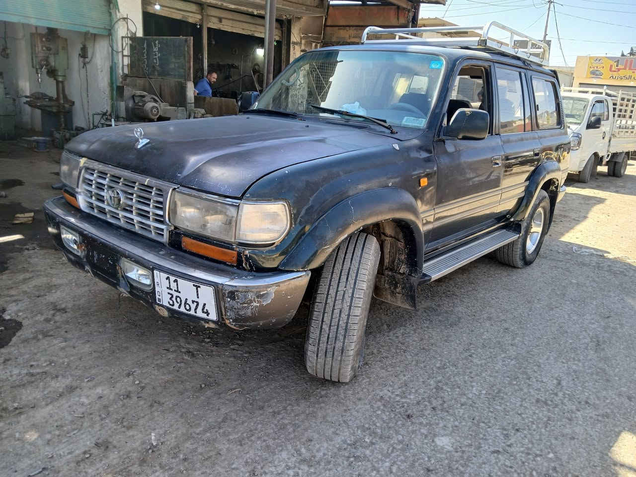 السلام عليكم شباب
لاندكروزر ليلى علوي 4500
موديل السيارة ١٩٩٥
محرك ٤.٥ كير اوتوماتيك 
فتحة سقف 
٣ قطع تبريد شغال
تخم تاير جديد 
السيارة فول مواصفات 
السيارة تحتاج بعض الترتيب 
مكينة كير بحالة ممتازة جدا 
السيارة قطة صيغ وحدة فقط لا غيرها 
رقم هزة كلة جديد بسمي شرط التحويل 
رقم بغداد انكليزي 
لوكير شغال 
السيارة ما طالعة صيد قبل 
السعر ٦٥ وبي مجال للشراي يتصل 
المكان ديالى بعقوبة بهرز 
اخوان كل التفاصيل كاتبهن اعتذر عن رد خاص 
***********
