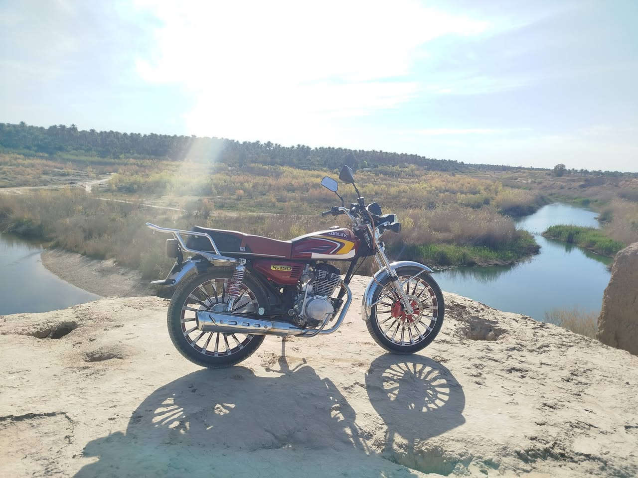 دراجه للبيع موديل 24 شكل 25
اوراق كامله
السعر 600 
المكان ديالى ـ ناحية ابي صيدا 
الاستفسار  ع الرقم ***********
